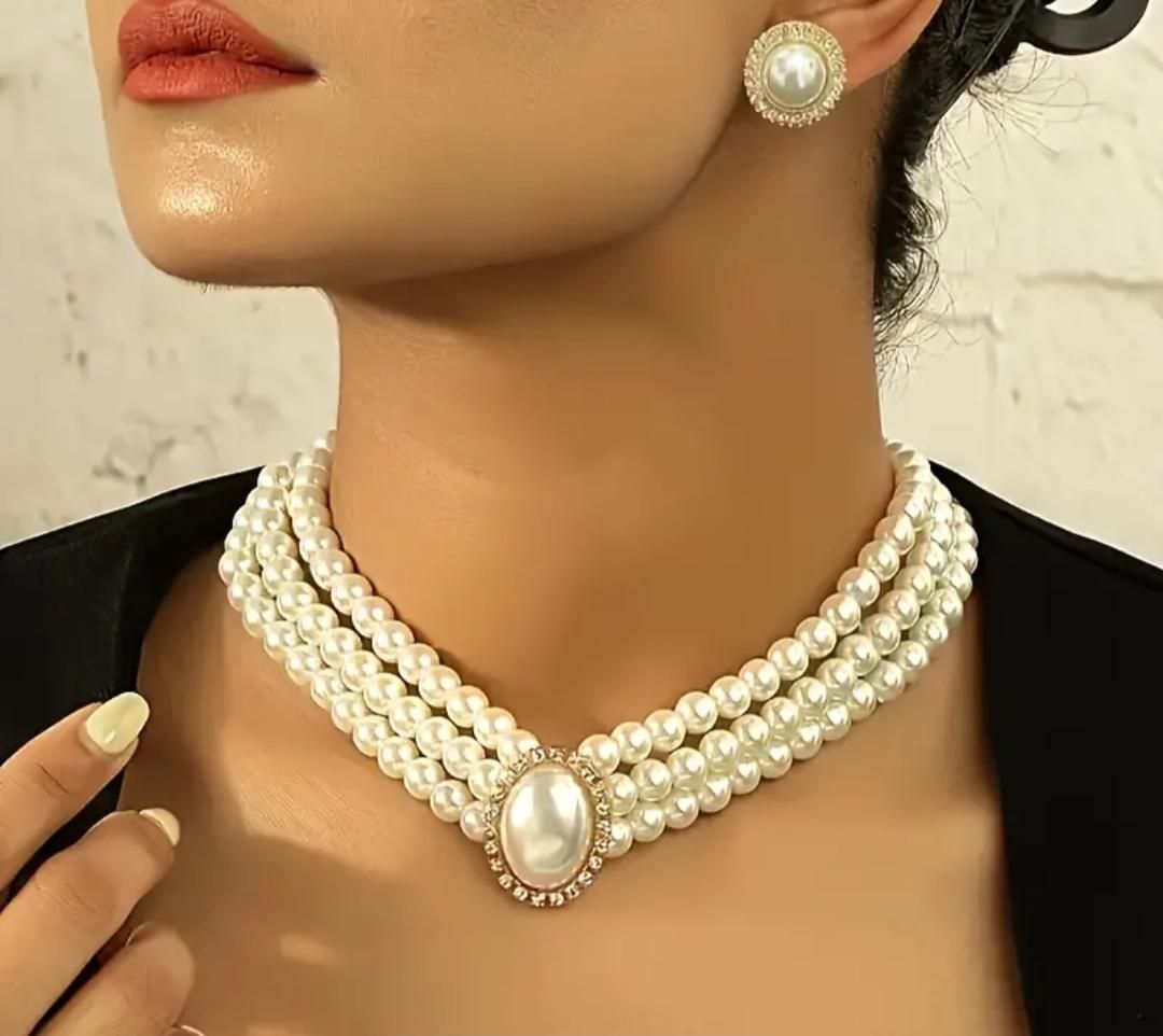 Classic White Artificial Pearl Necklace – Elegant & Timeless Jewelry Piece